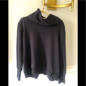 Athlete Women’s XL Funnel Neck Sweatshirt